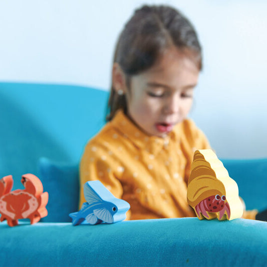 Animals from the coastal animals display set