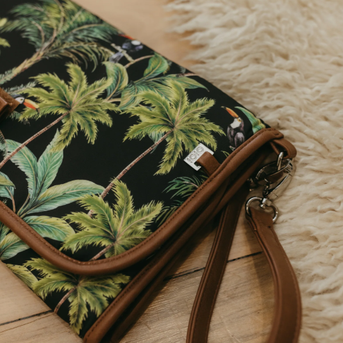 change mat clutch in tropical black