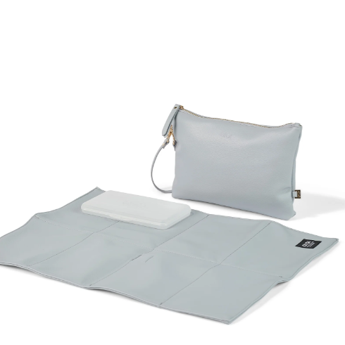 Nappy pouch in blue dimple
