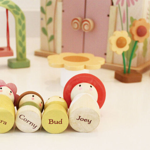 Characters in the merrywood rosewood cottage