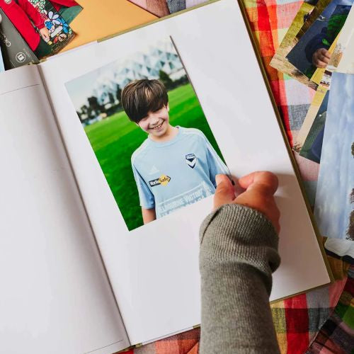 Inside of the sports book sage