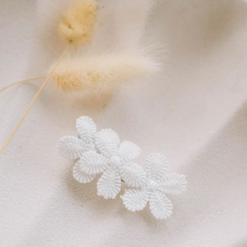 Large white flower clip