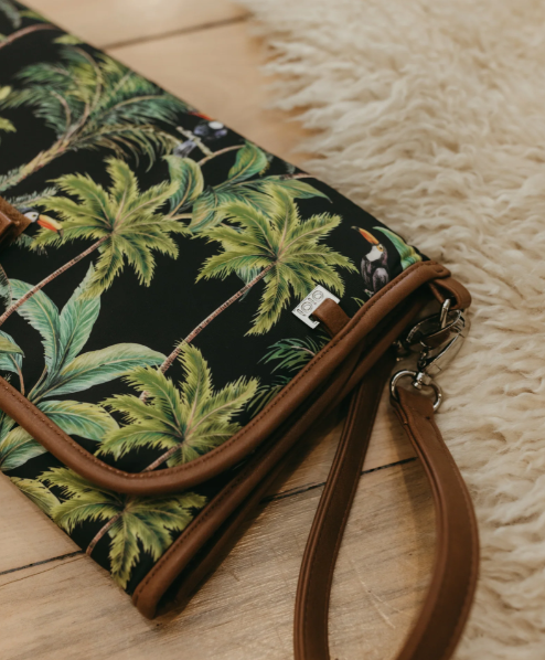 change mat clutch in tropical black