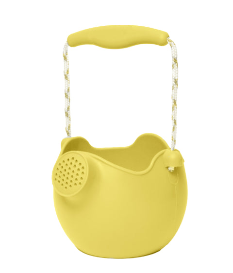 Scrunch watering can lemon